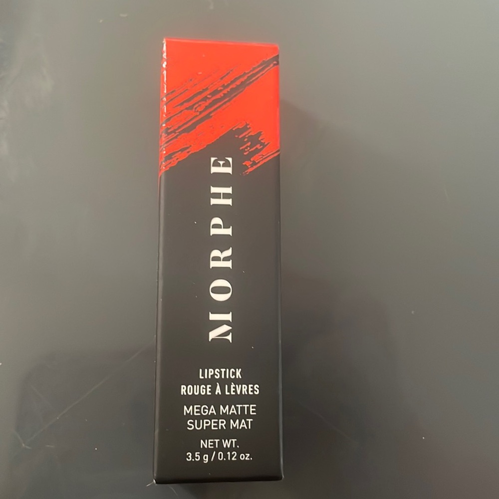 Morphe lipstick